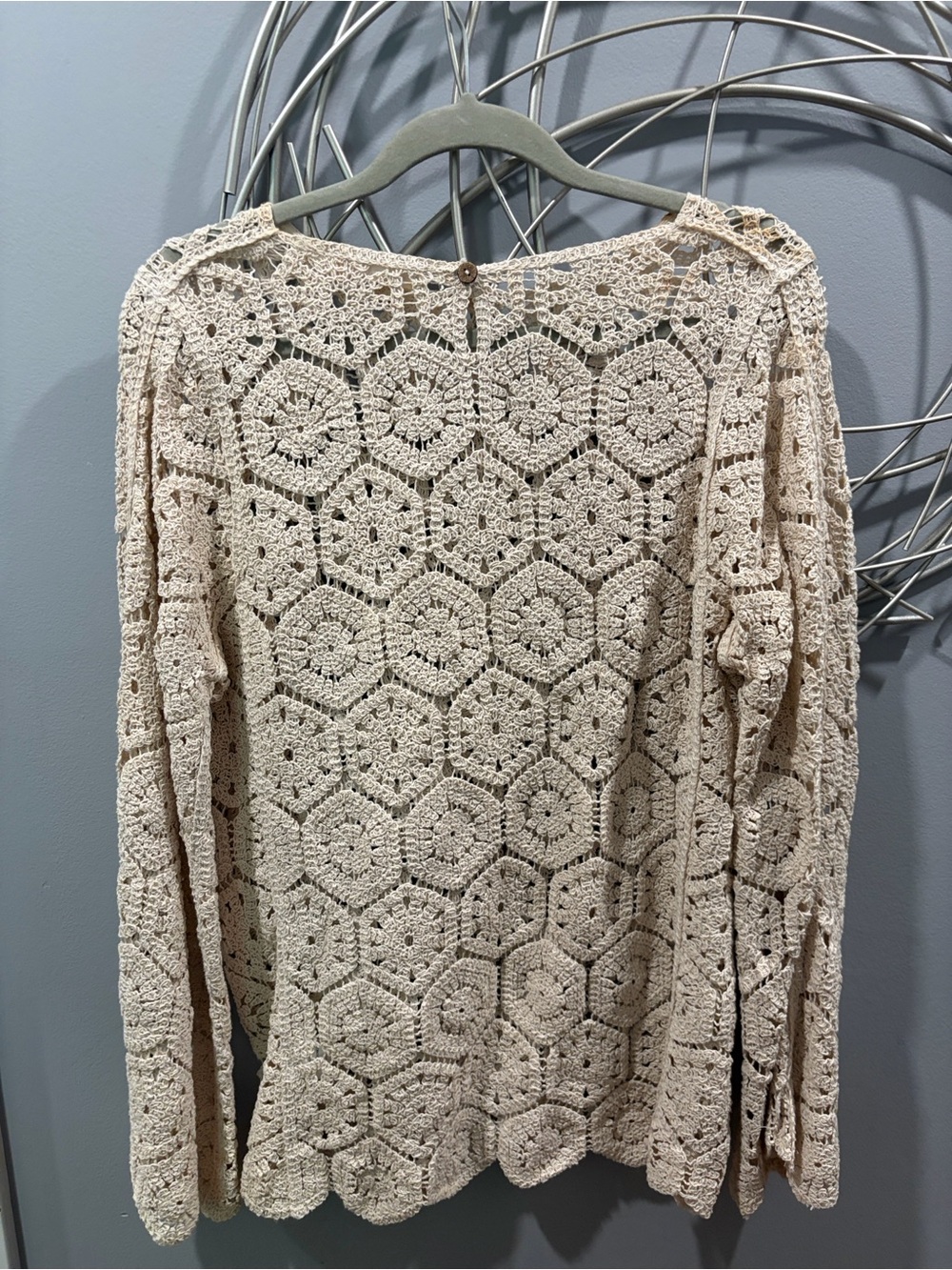 Solitaire Cream Crochet Floral Long-Sleeve Top - Picture 4 of 6